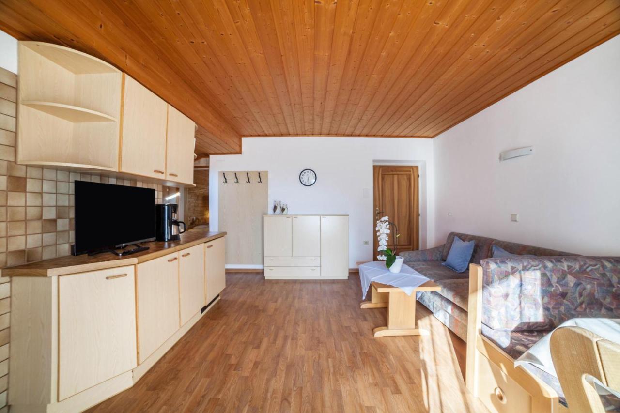 Residence Pichler Apartment 5 St. Leonhard in Passeier Exterior foto